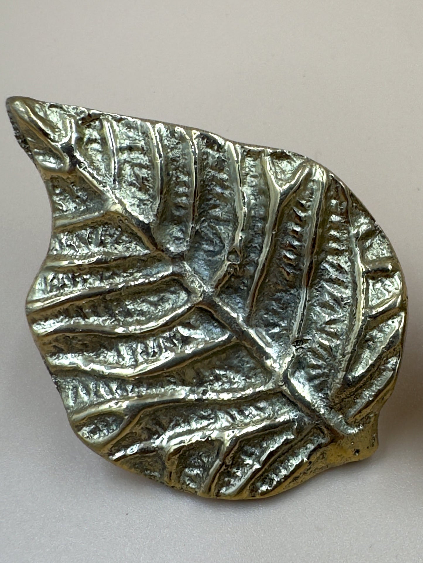 TIRADOR DE HOJA CHICO